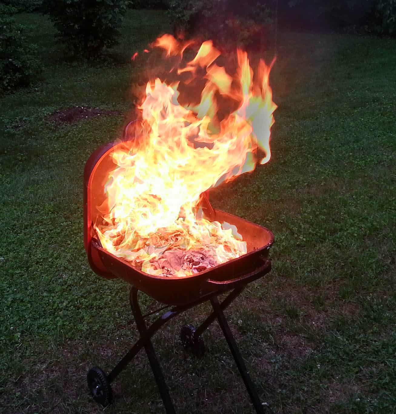A grill with enourmous flames)